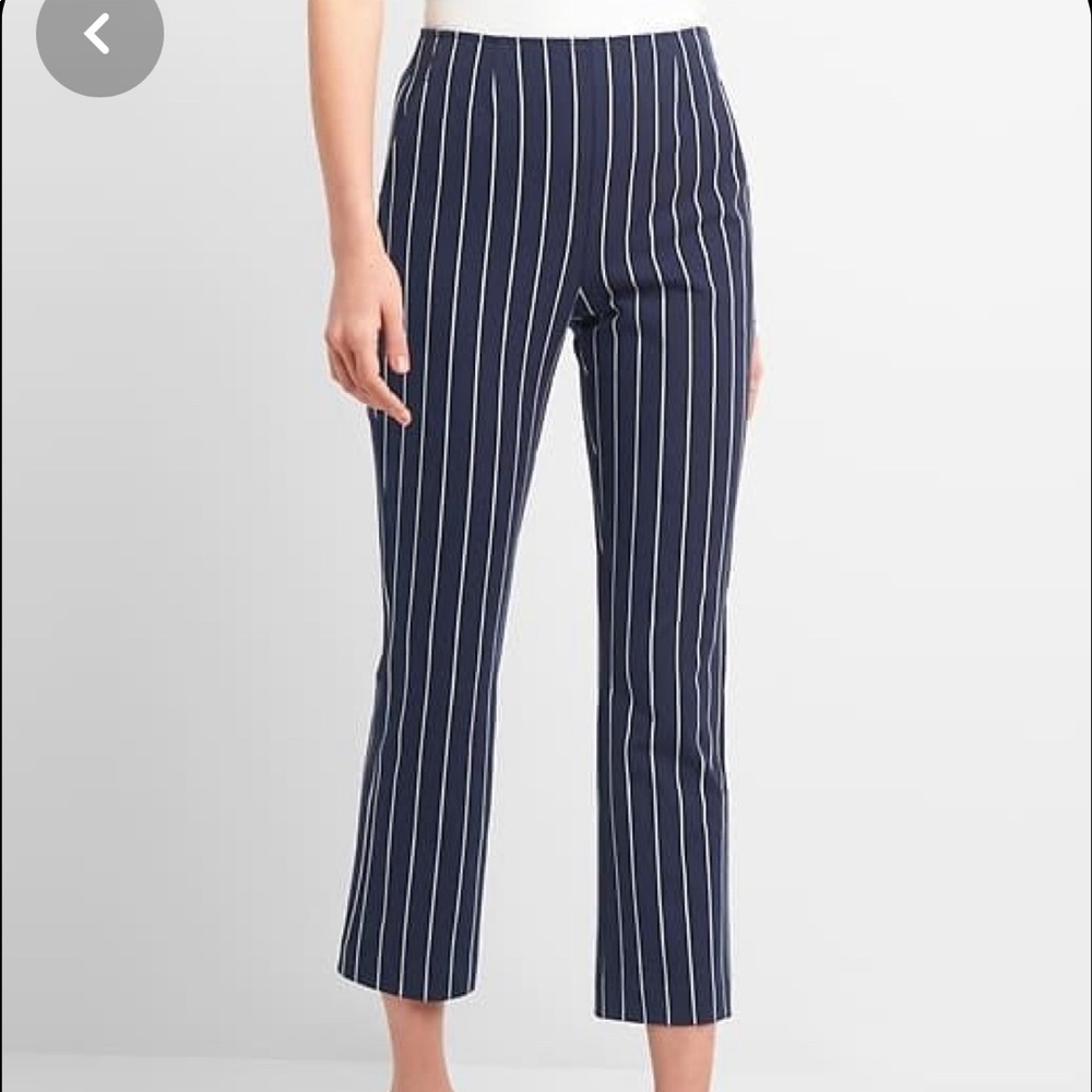Gap Navy & White Pin Striped Crop Pant